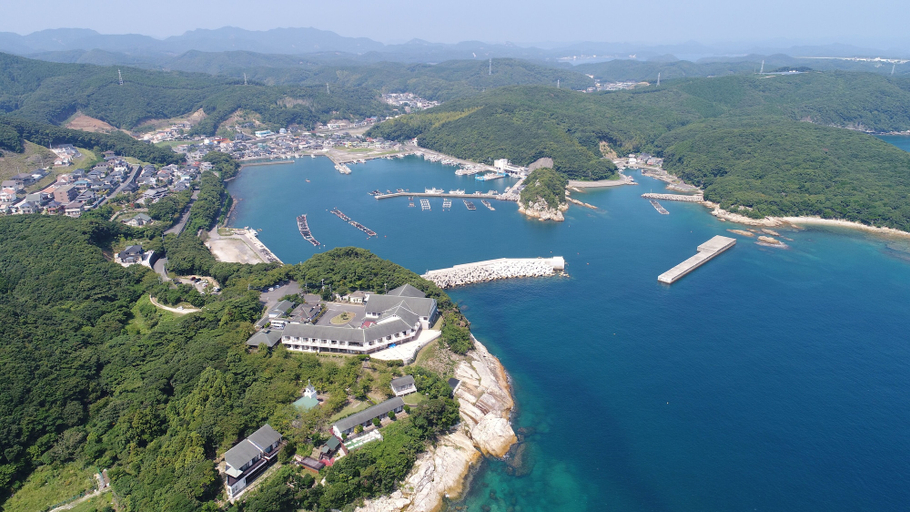 Tsushima Grand Hotel, Tsushima