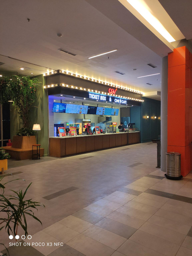 Food & Drinks, Coral Legacy Gold Poins Square 1110, South Jakarta