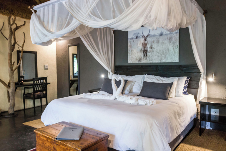 Bedroom 3, Ezulwini Game Lodges, Mopani