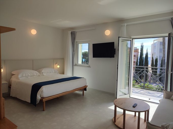 Bedroom 2, Alaxia Exclusive Apartments, Savona