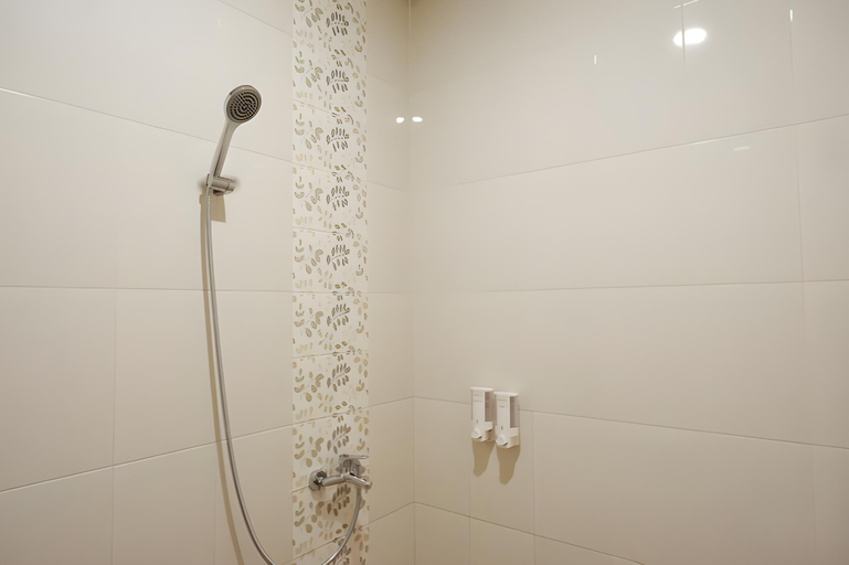 Bathroom 26