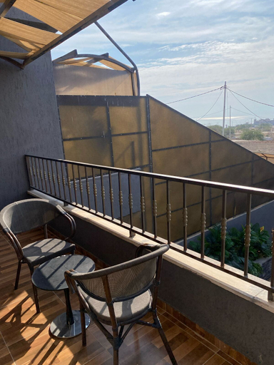 Others 5, San Vito chalet, Shooneh Janoobiyyeh
