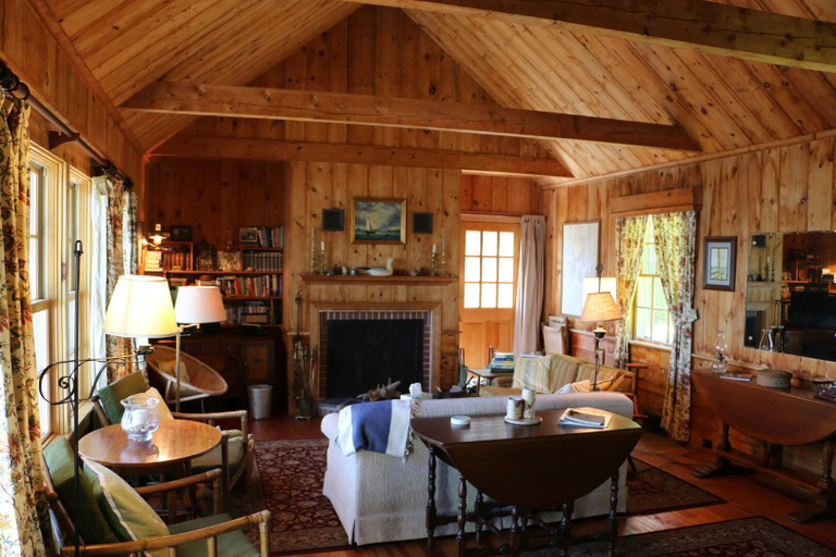 Food & Drinks, Christines Cottage, Hancock