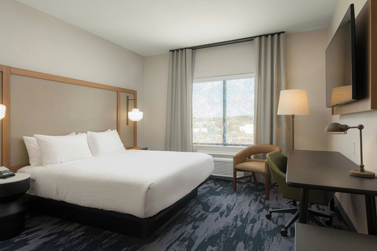 Bedroom 3, Fairfield By Marriott Inn & Suites Cincinnati Oakley, Cincinnati