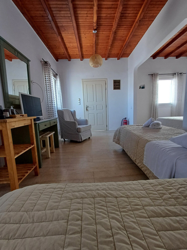 Bedroom 3, Manos Rooms, South Aegean