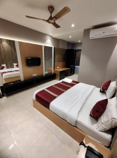 Bedroom 3, Hotel Maya Crystal, Kanpur Nagar
