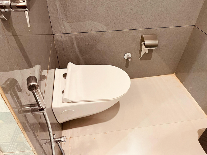 Bathroom 3, siyavar palace, Tikamgarh