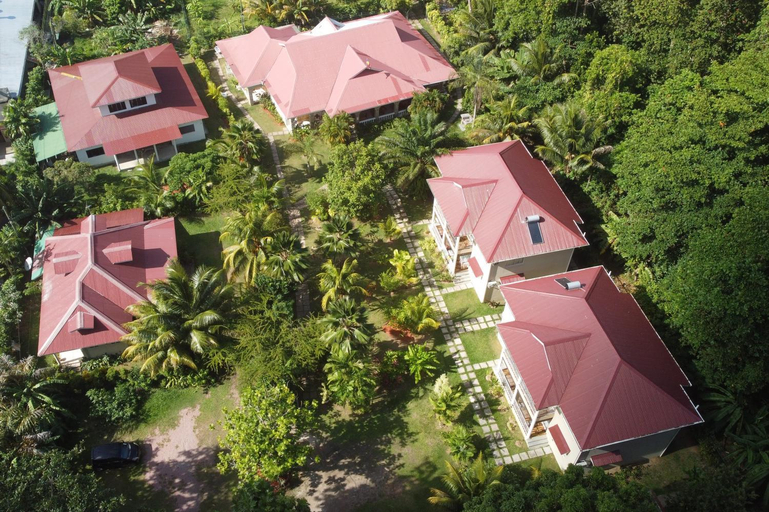 Exterior & Views 2, Villa Rafia