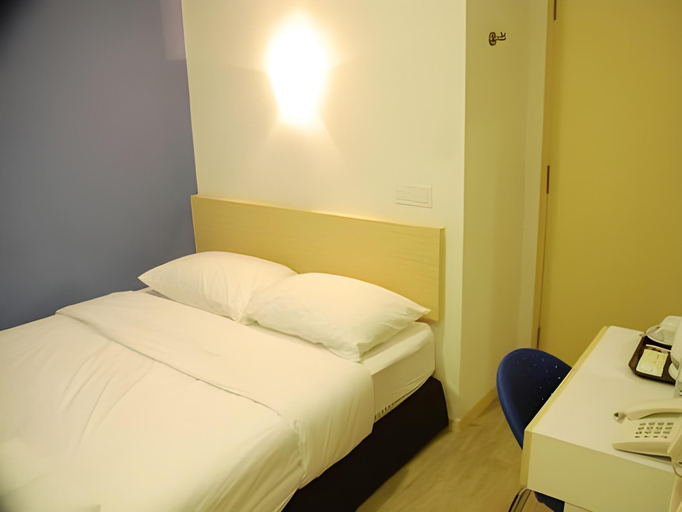 Bedroom 8