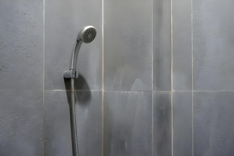 Bathroom 20