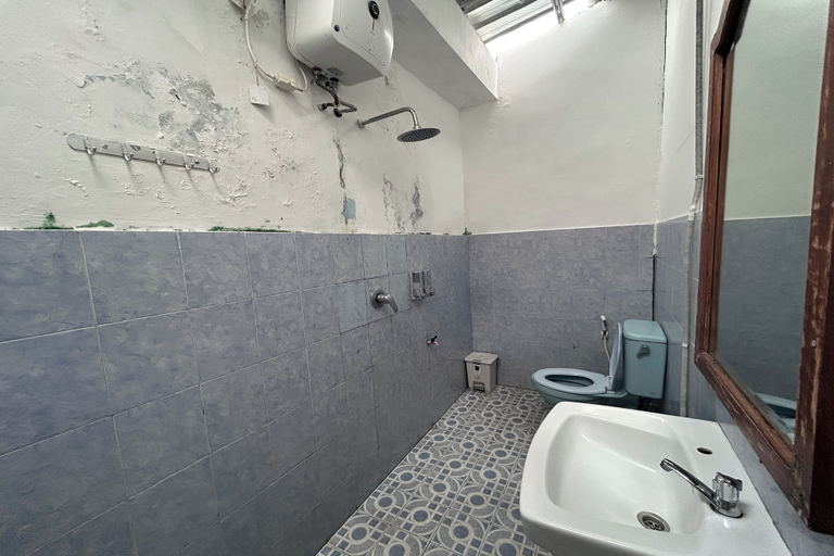 Bathroom 2
