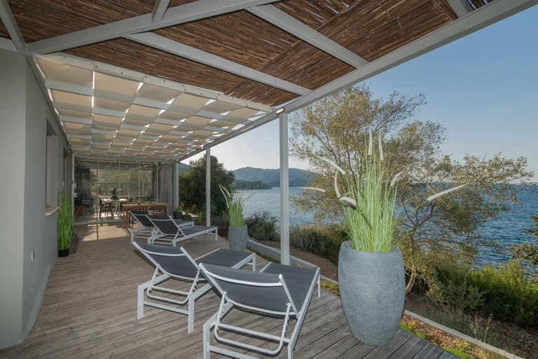 Others 2, Beach Villa Cavo - with direct sea access, Ionian Islands