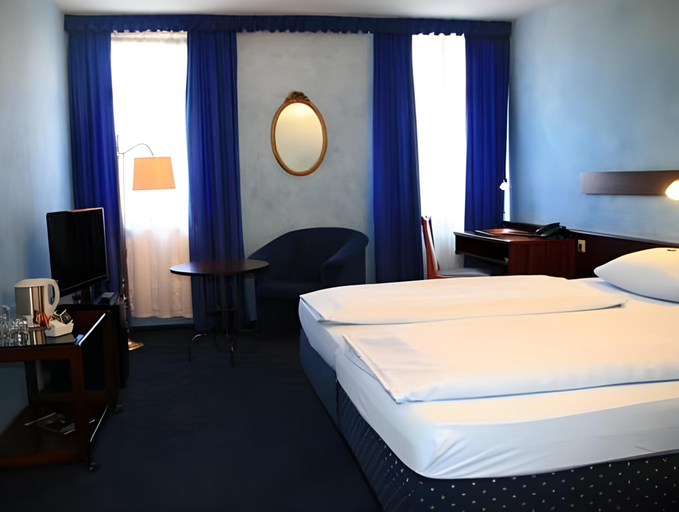 Bedroom 6