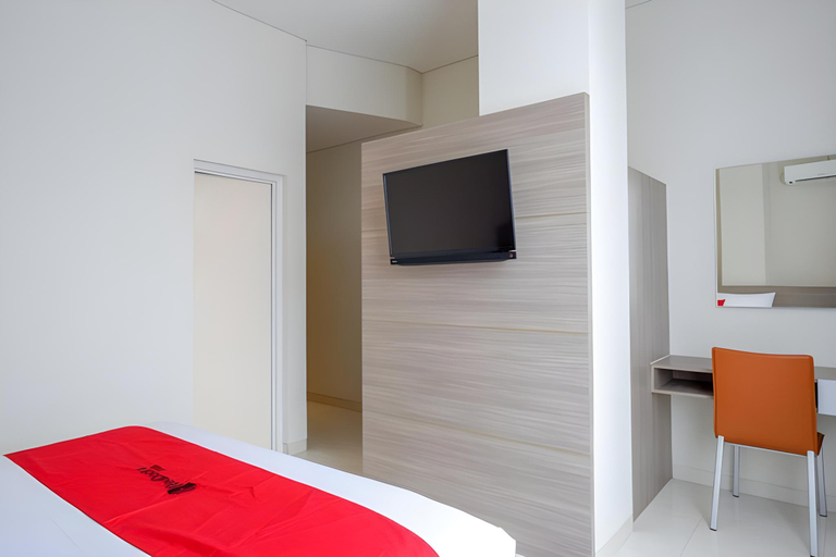 Bedroom 13