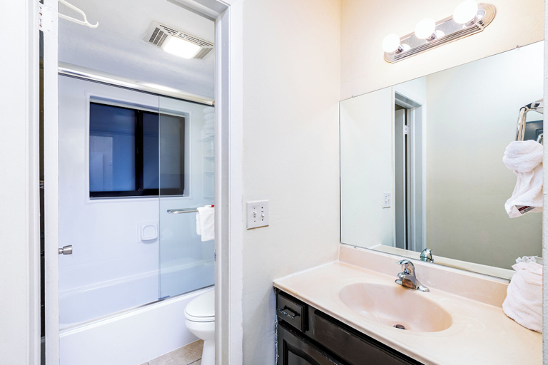 Bathroom 4, Emerald Seas Deerfield Beach Club, Broward