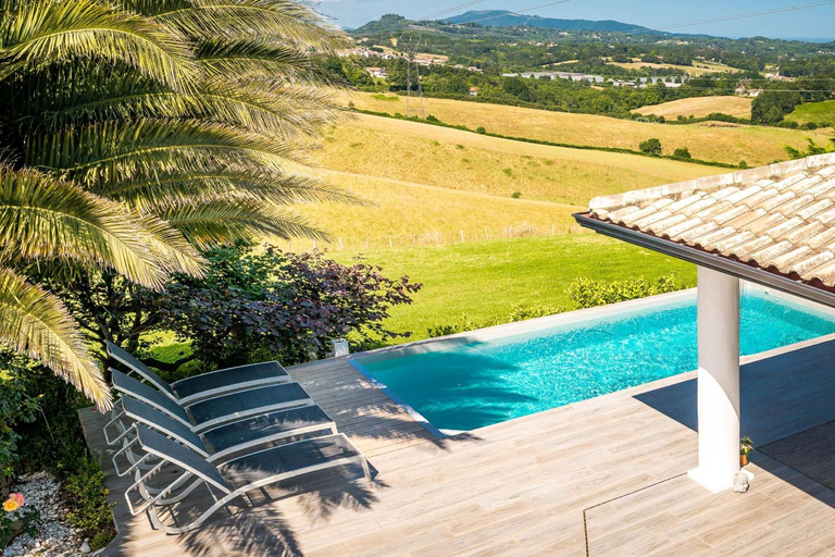 Sport & Beauty 2, Maison Madalena Villas with Private Pool, Pyrénées-Atlantiques