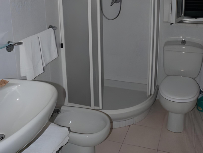 Bathroom 3