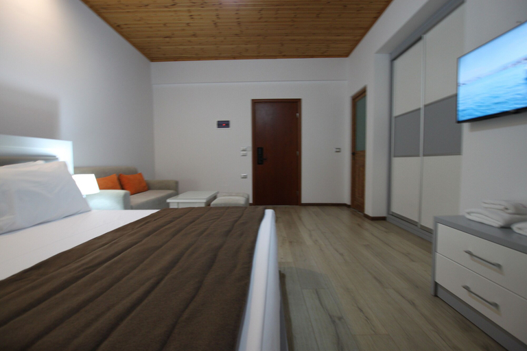 Bedroom 2, ORCHIDS Hotel, Sarandës