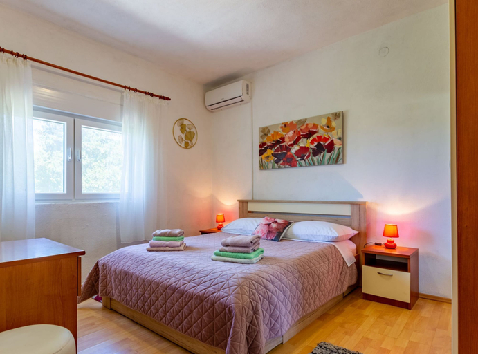 Bedroom 3, Relaxing Zadar Hideaway With Seasonal Pool & Seaside Charm, Zadar