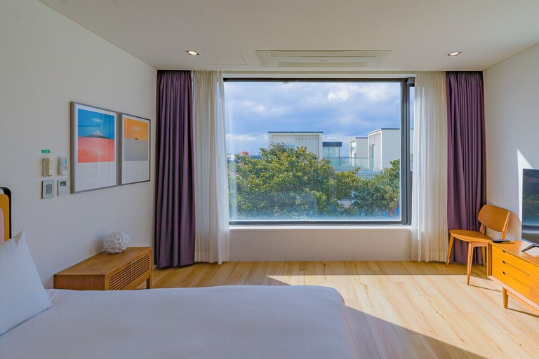 Bedroom 26
