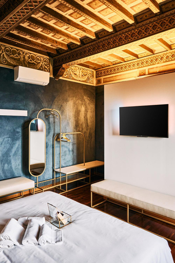 Bedroom 3, Tenuta Il Poggio - Luxury B&B, Parma