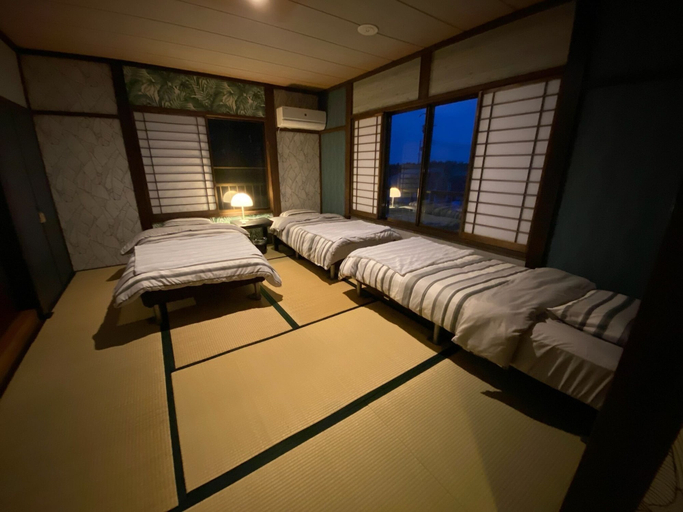 Bedroom 3, Drive in Ichinomiya, Ichinomiya