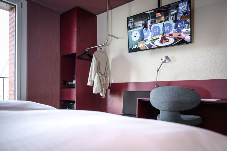 Bedroom 3, BRIX - Self Check-In Hotel, Zug