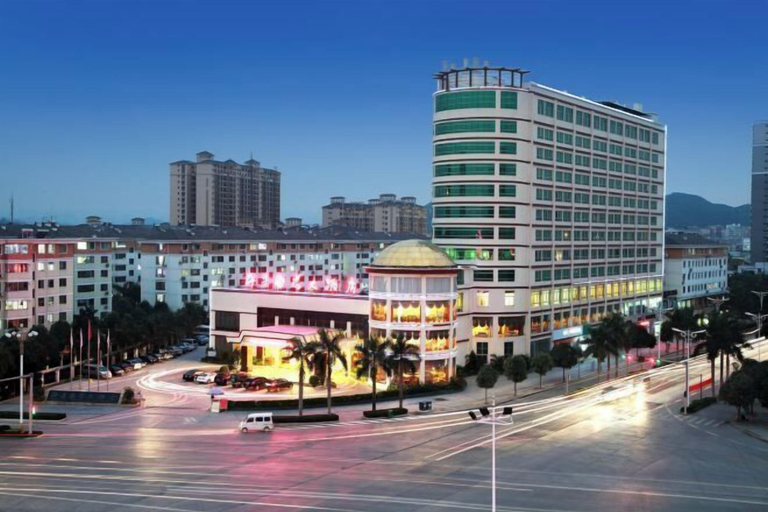 Exterior & Views 2, Pingguo International Hotel, Baise