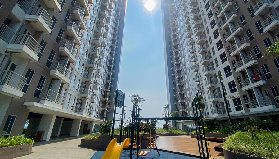 Exterior & Views 2, Cozy 2Br Tokyo Riverside Pik 2 Apartment, Tangerang