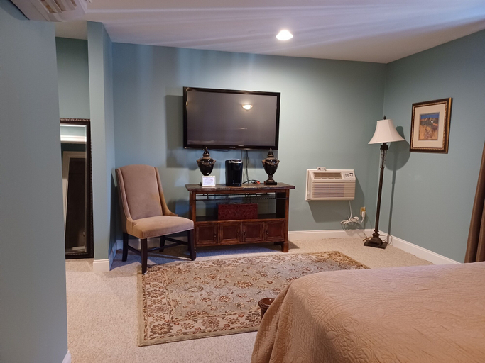 Bedroom 8