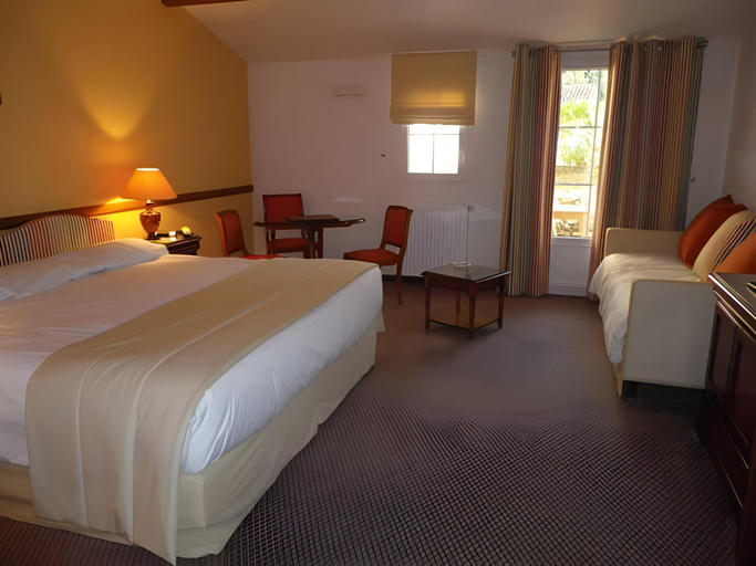 Bedroom 8