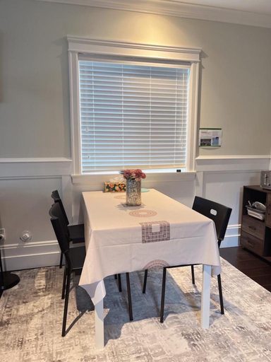 Others 5, Near Skytrain and QUIET Private Bedroom Ensuite BathRM, Free Wifi & Coffee, Cozy, Greater Vancouver