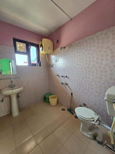 Others 4, East home stay, Kangra