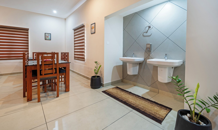 Bathroom 4, Treebo Thoduvas Star Plaza Cochin Airport, Ernakulam
