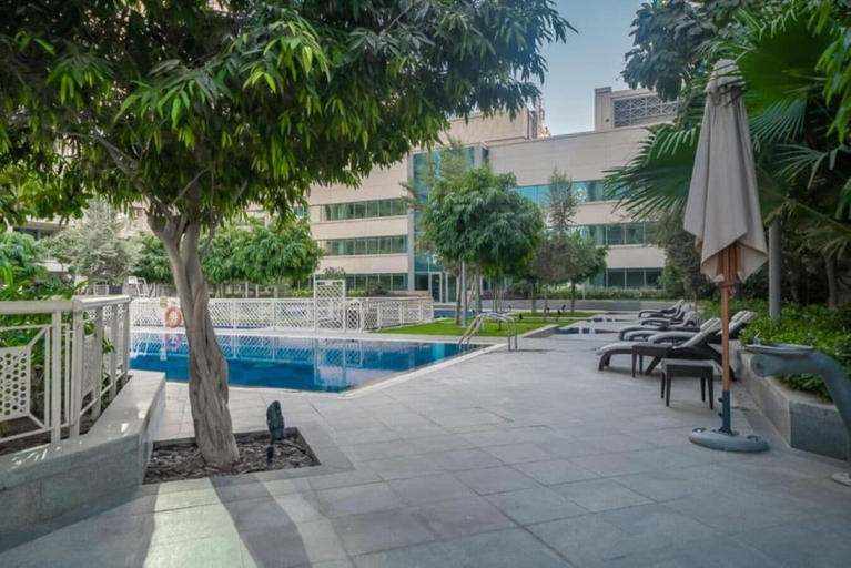 Sport & Beauty 3, Bellavista-1BR Annex-PartialFountainView, Dubai