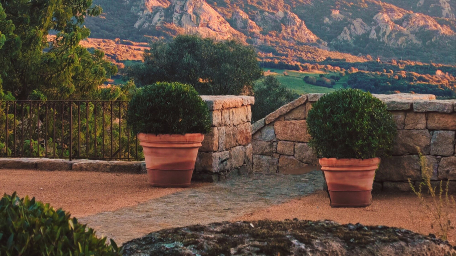 Others 5, Hameau Saparale, Corse-du-Sud
