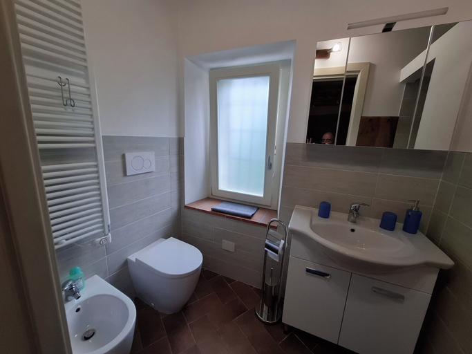 Bathroom 5, Il Castellaro ai Sassi, Modena