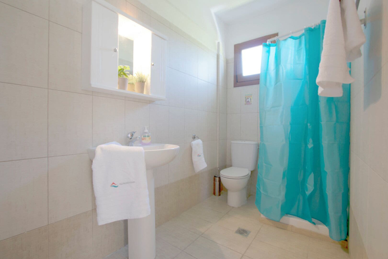 Bathroom, Possidi Villas IV by Halkidiki Villas, Central Macedonia