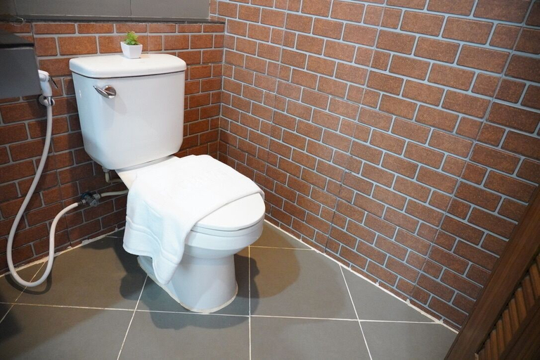 Bathroom 4