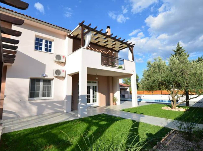 Exterior & Views 1, Apartment Villa Troskot, Pirovac