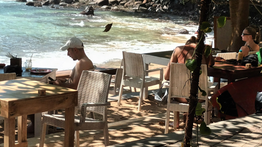 Food & Drinks 5, Coral Beach Hotel, Weligama