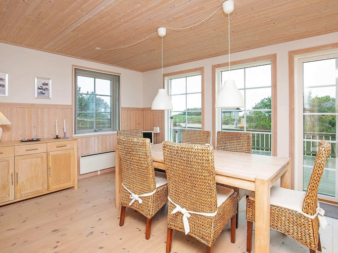 Others 4, 5 Star Holiday Home in Laeso, Læsø