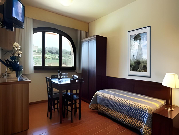 Bedroom 10