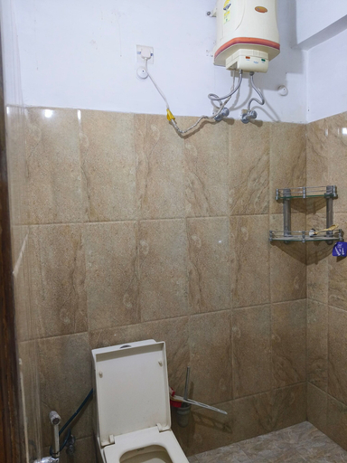 Bathroom 3, Prayag Niwas, Kaushambi