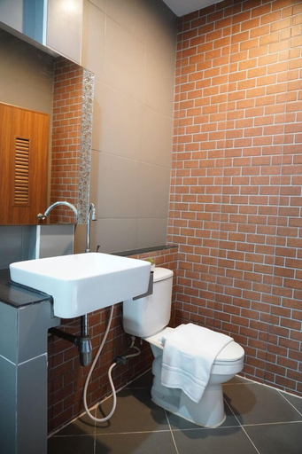 Bathroom 5