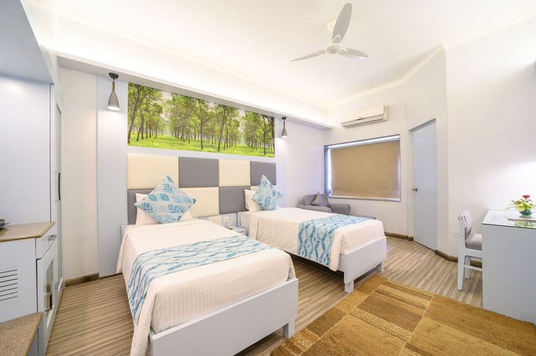 Bedroom 2, Sinclairs Siliguri, Darjiling