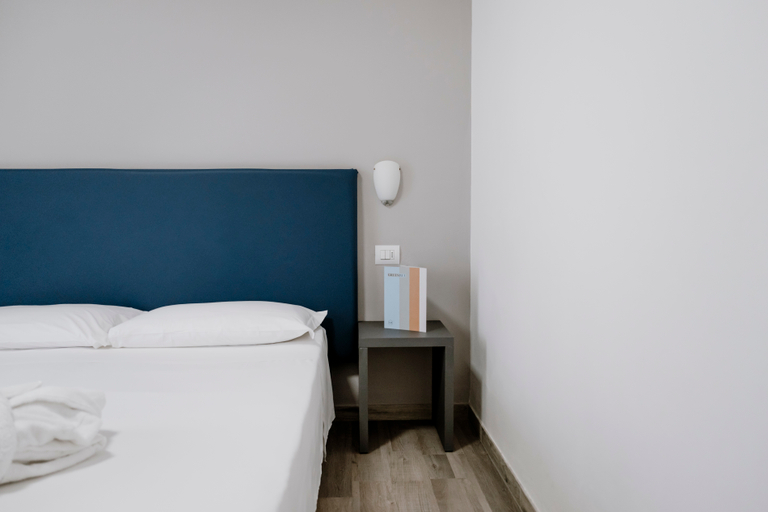 Bedroom 3, Torre Guaceto Oasis Hotel, Brindisi