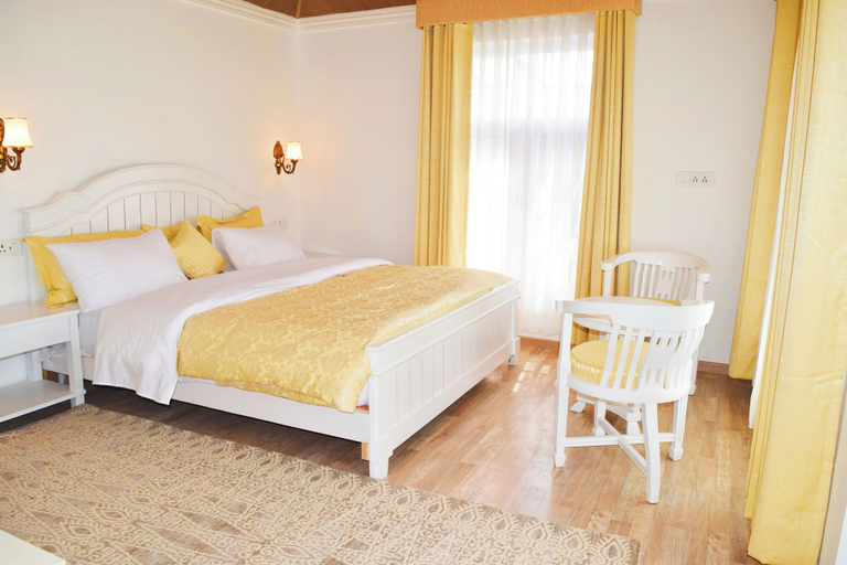 Bedroom 2, Upani Cottages, Srinagar