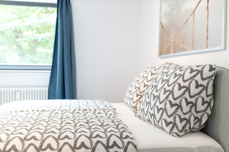 Bedroom 1, Forest idyll - modern 2 room apartment, Regionalverband Saarbrücken