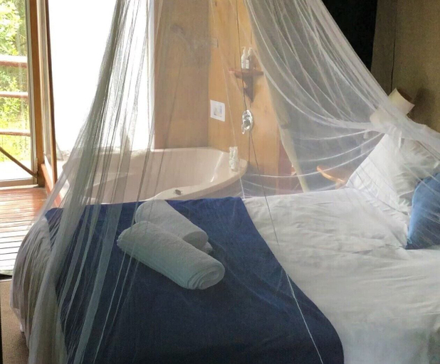 Bedroom 3, Teniqua Treetops, Eden